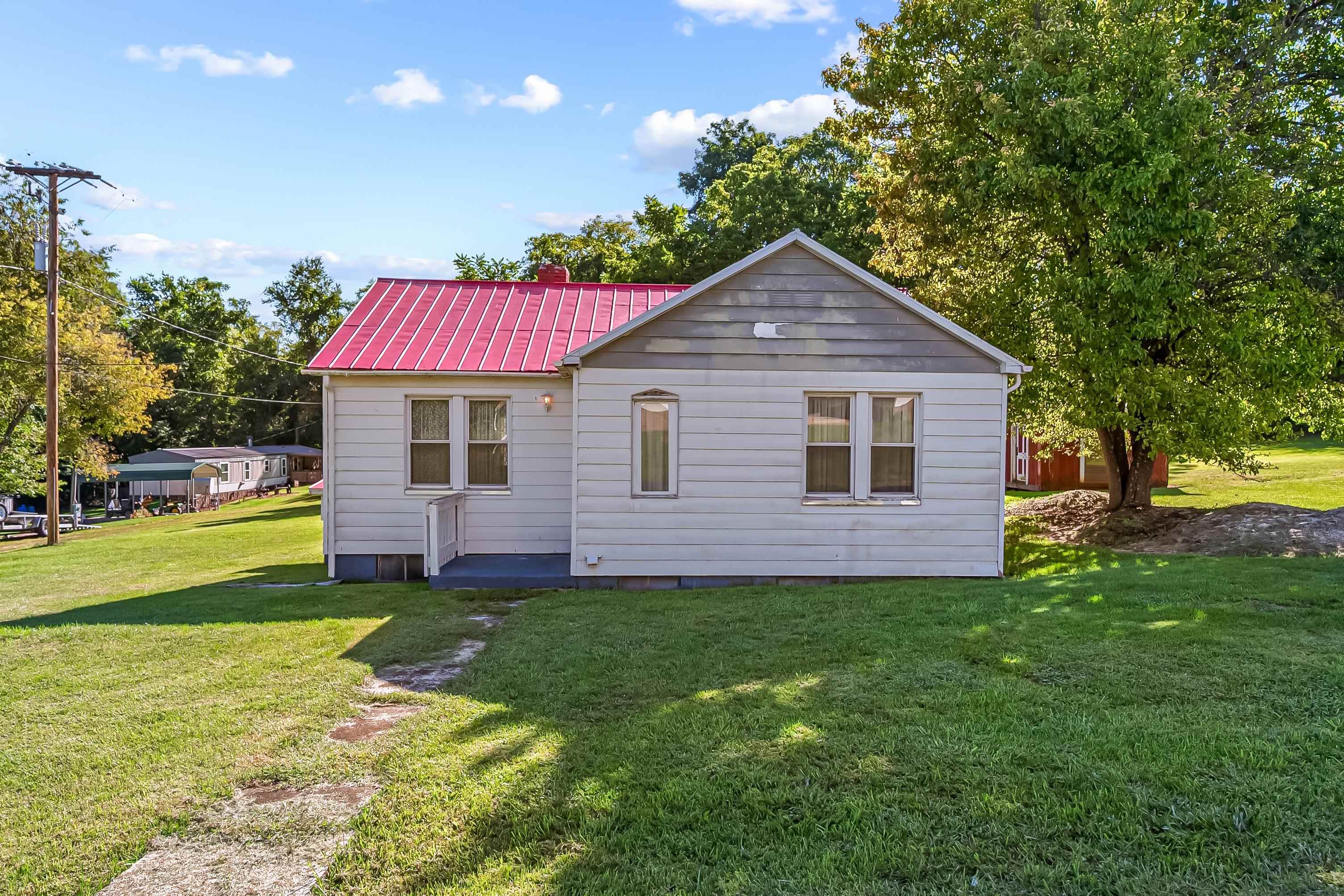 772 Painters Hill Road Ivanhoe VA 24350