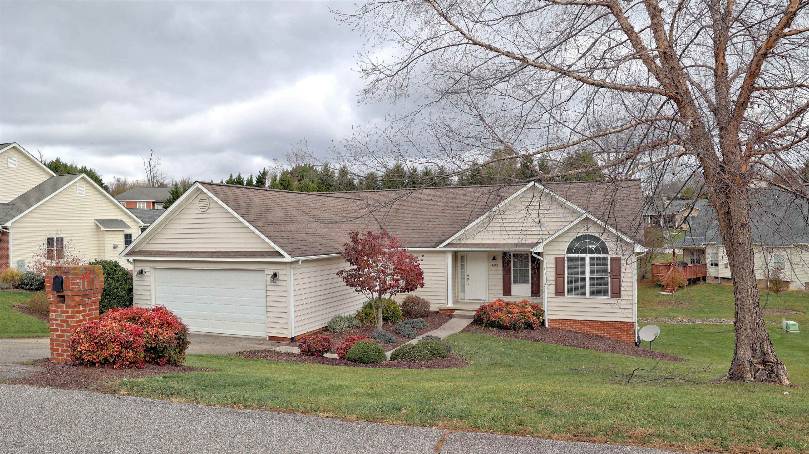 404 Valley Fields Lane Radford VA 24141