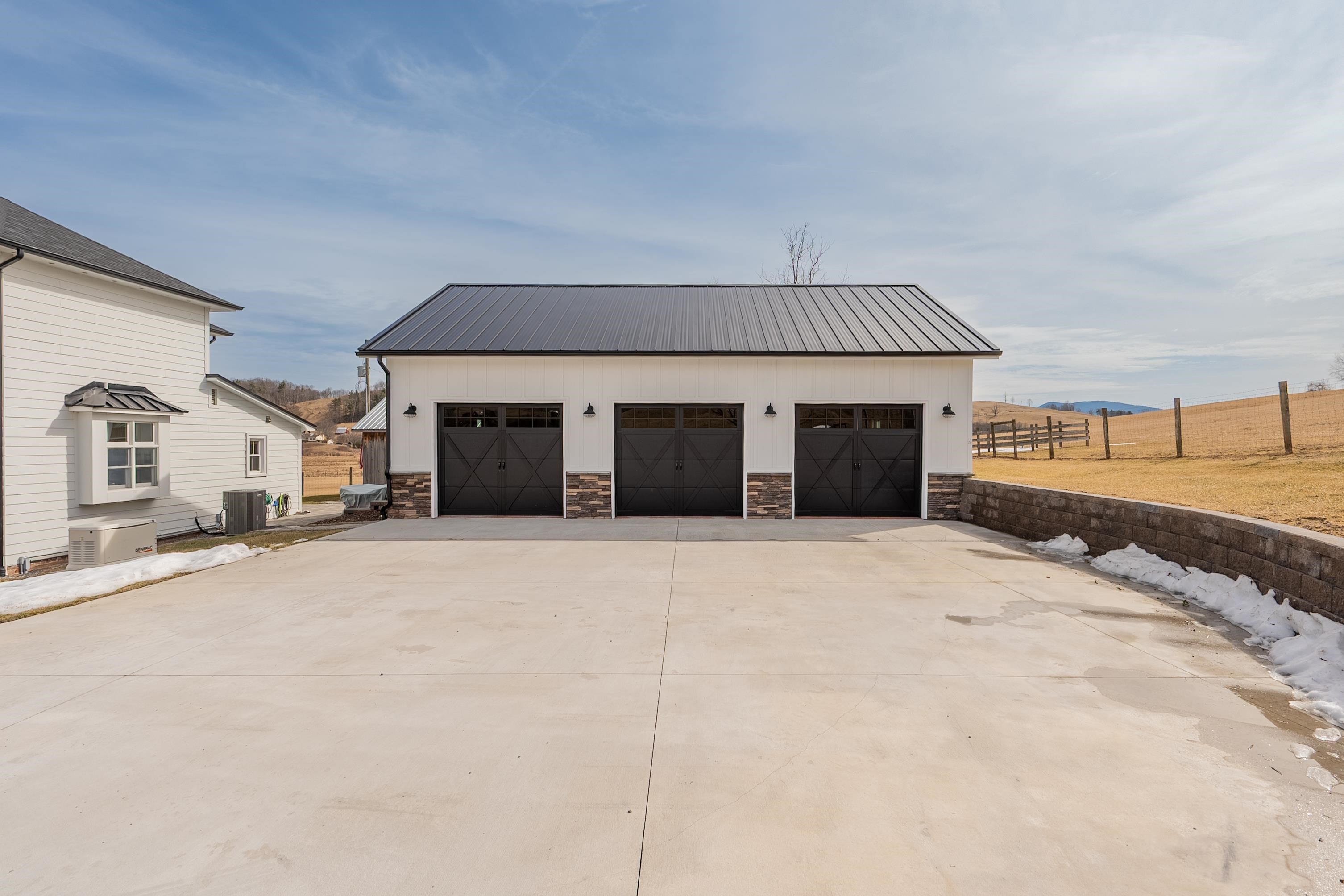 5297 Comers Rock Road Elk Creek VA 24326