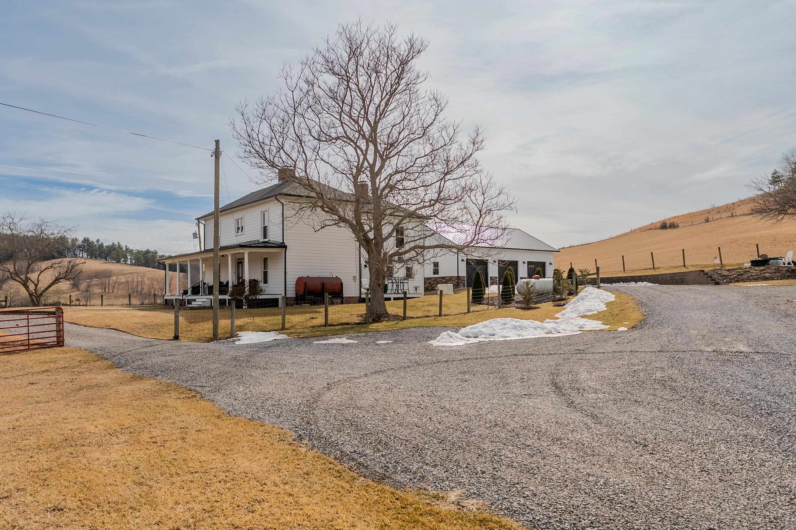 5297 Comers Rock Road Elk Creek VA 24326