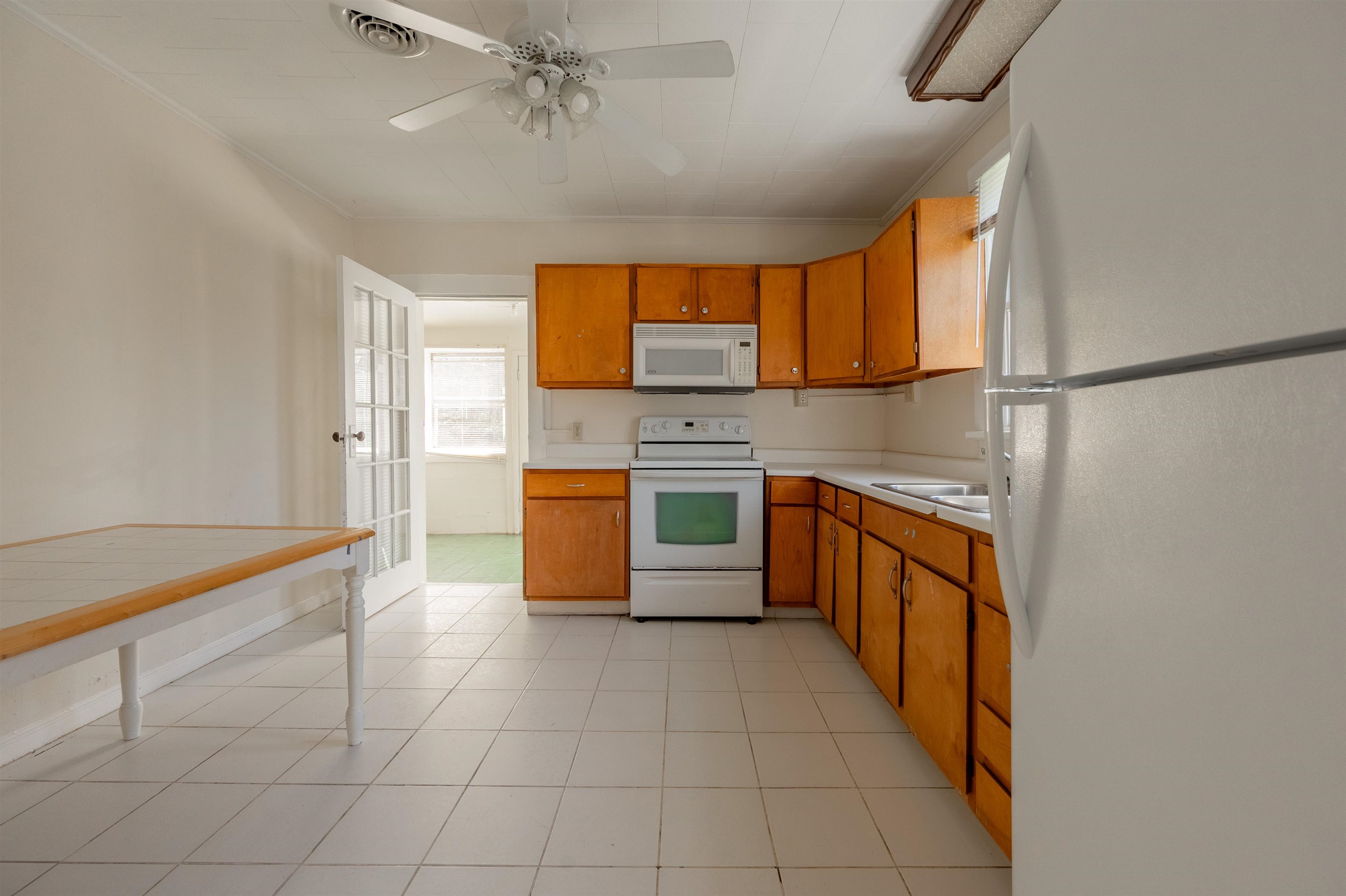 102 Peck Street Pembroke VA 24136