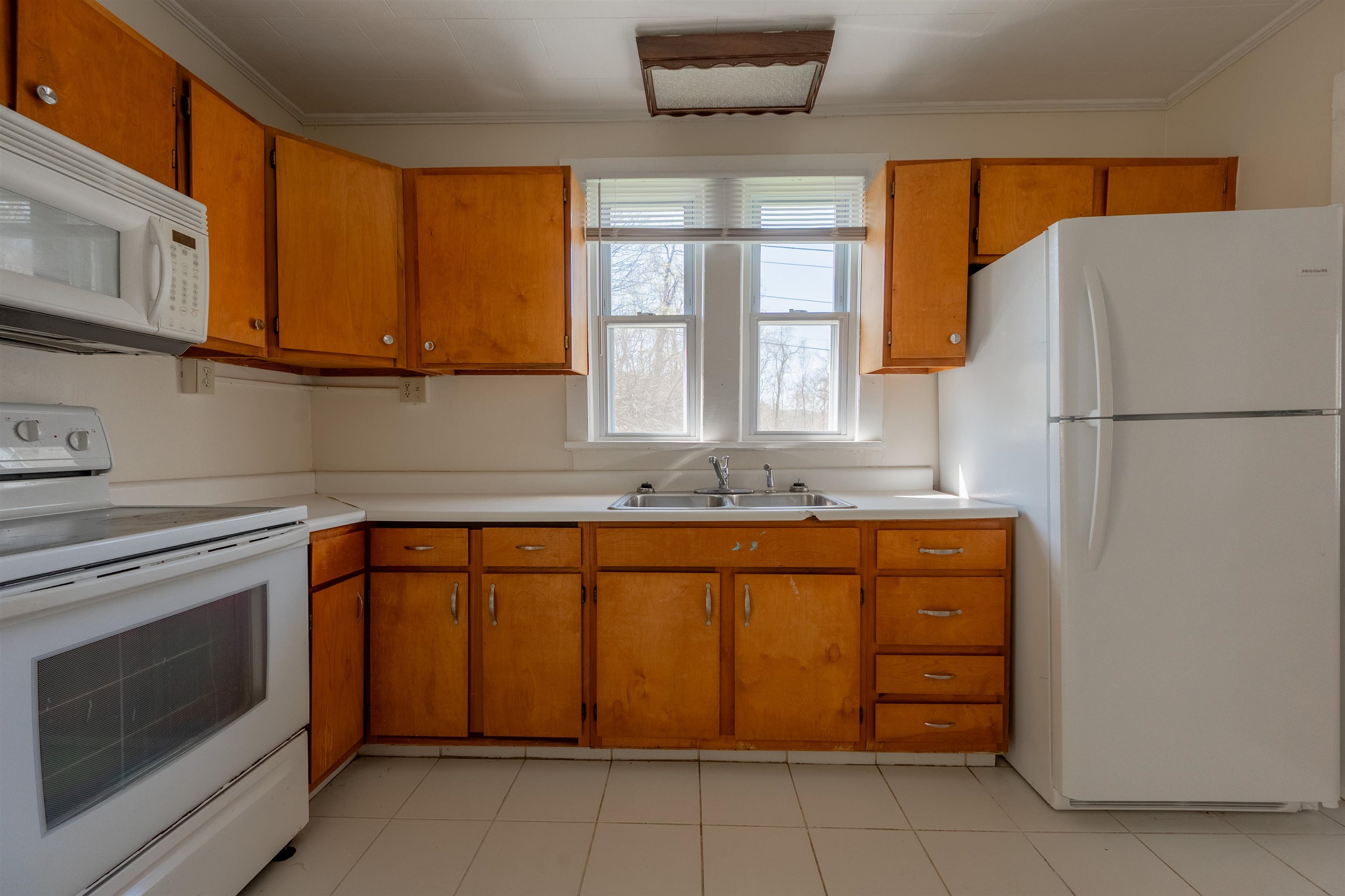 102 Peck Street Pembroke VA 24136