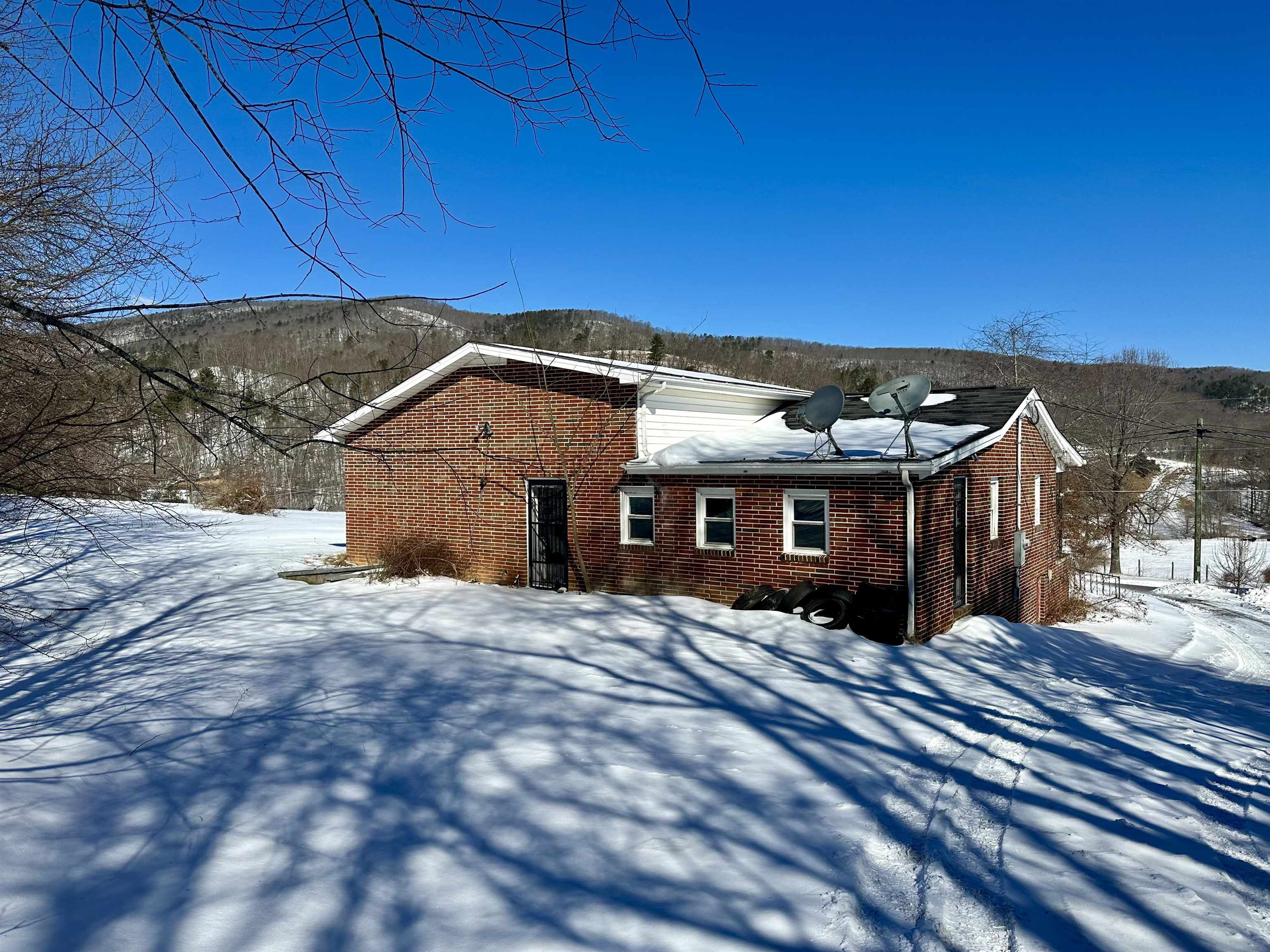 247 Piney Mountain Road Wytheville VA 24382