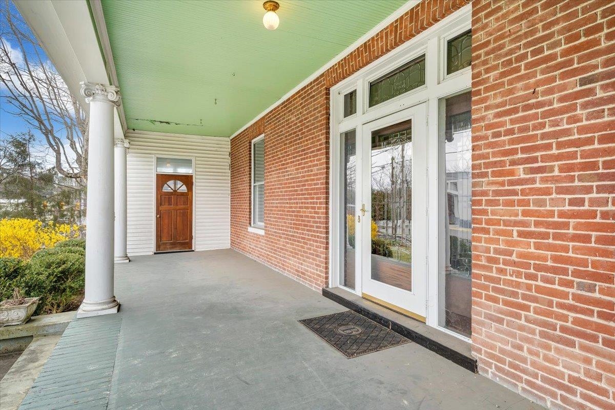 13 Giles Avenue Dublin VA 24084