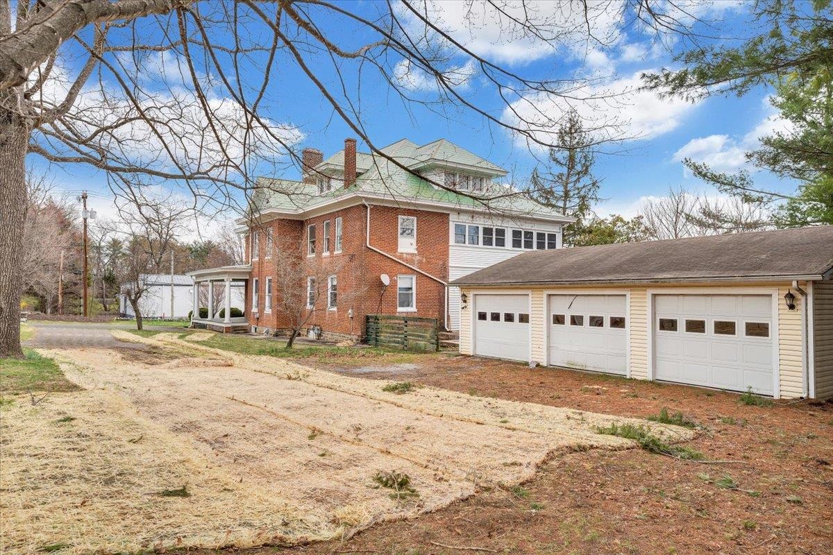 13 Giles Avenue Dublin VA 24084