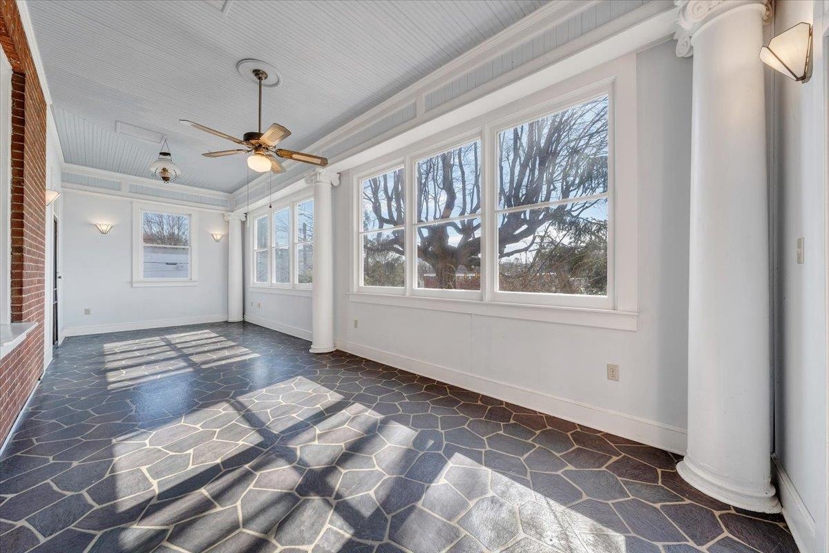 13 Giles Avenue Dublin VA 24084