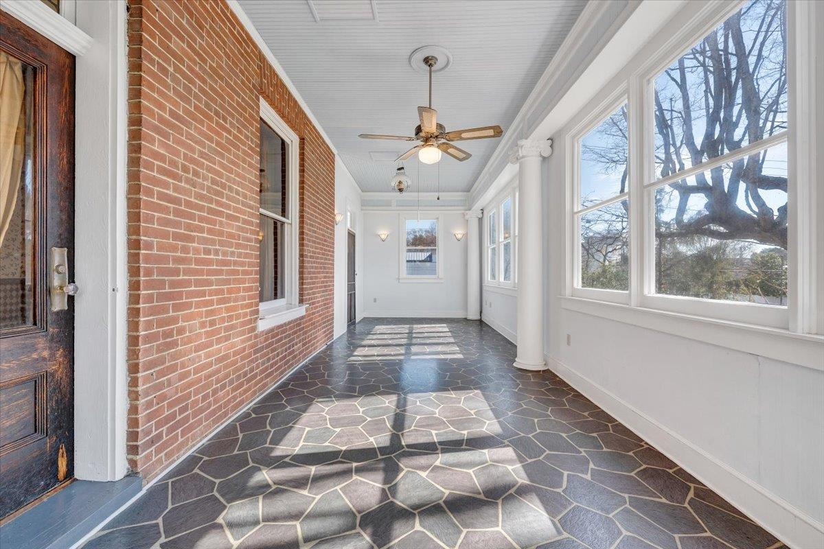 13 Giles Avenue Dublin VA 24084