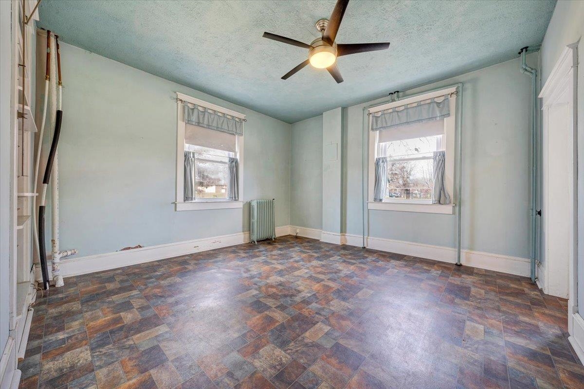 13 Giles Avenue Dublin VA 24084
