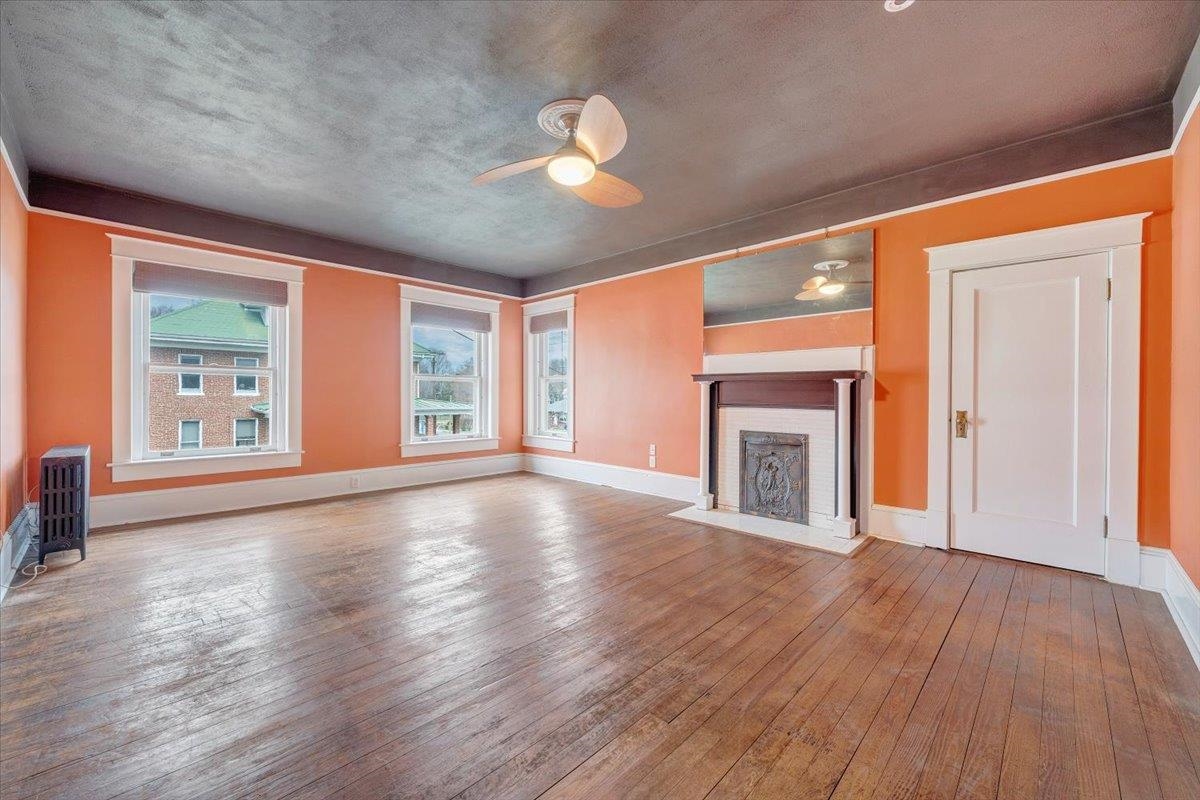 13 Giles Avenue Dublin VA 24084