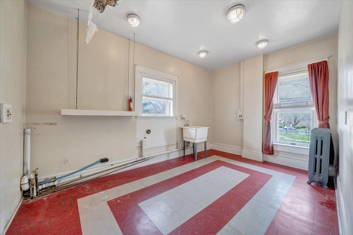 13 Giles Avenue Dublin VA 24084