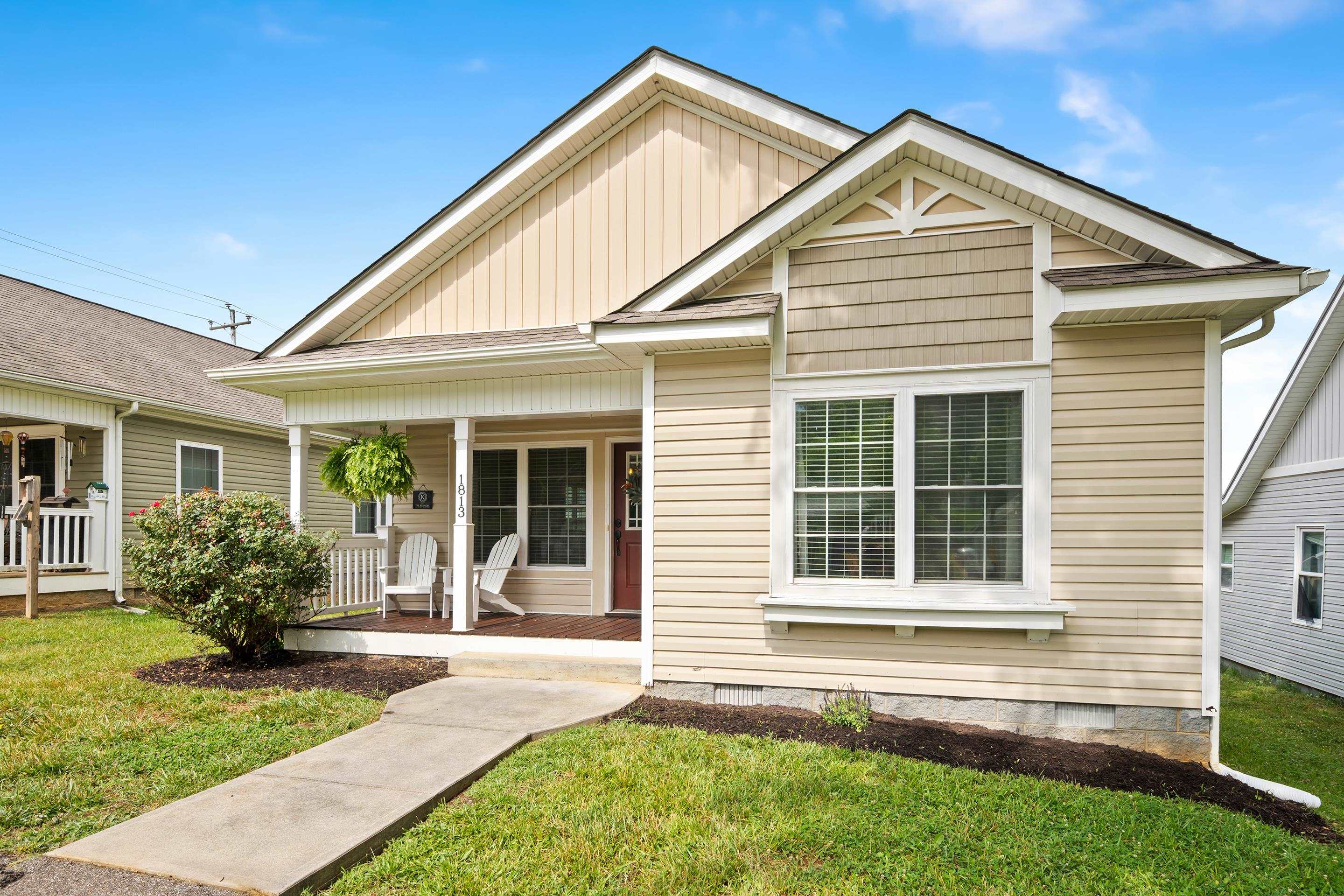 1813 3rd Street Radford VA 24141