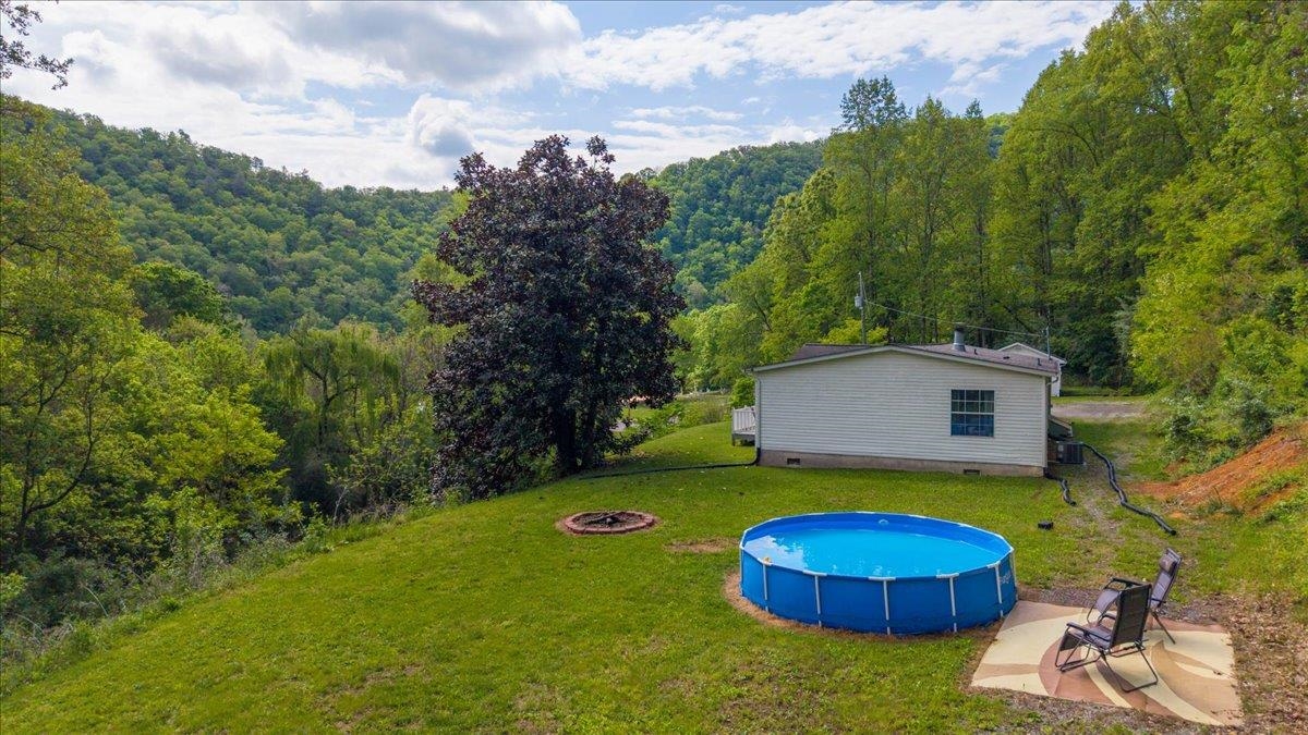 3995 Slusher Lane Shawsville VA 24162