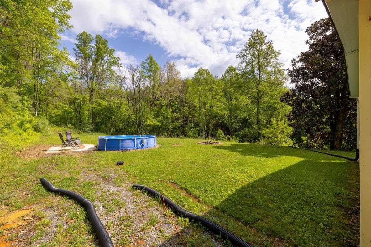 3995 Slusher Lane Shawsville VA 24162