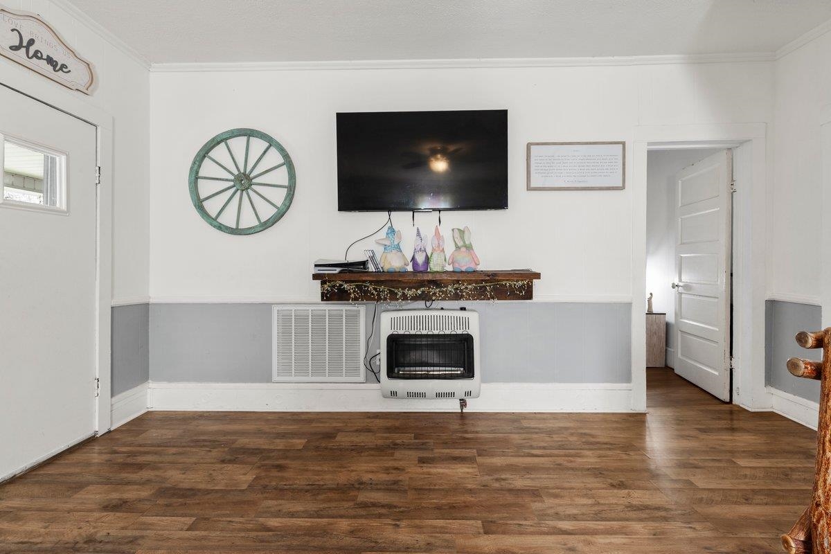 208 Holston Street Narrows VA 24124