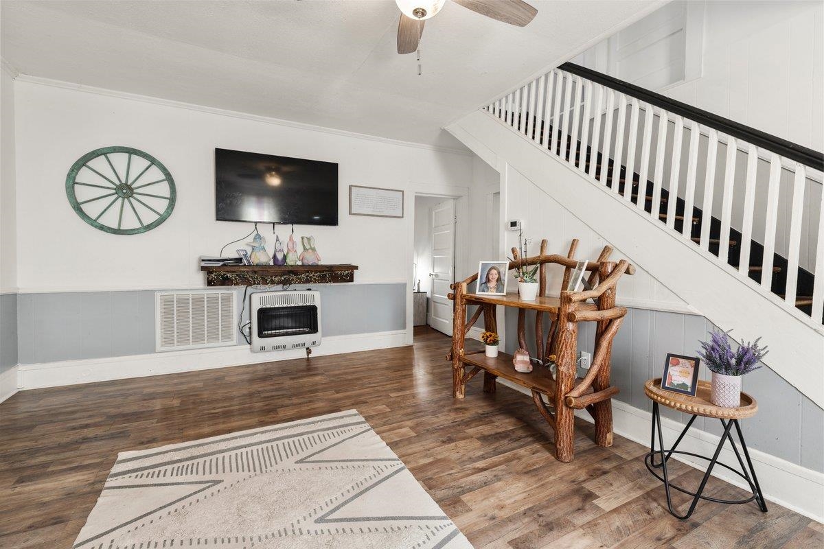208 Holston Street Narrows VA 24124