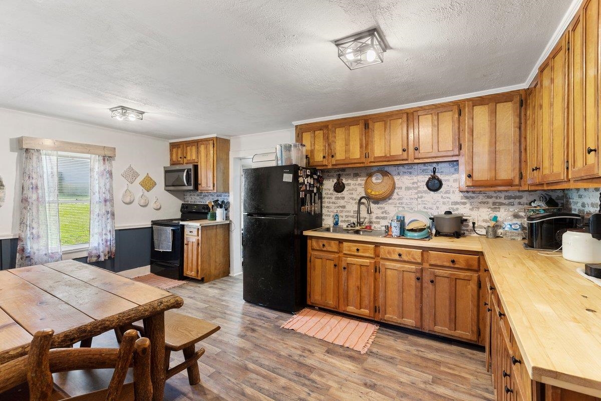 208 Holston Street Narrows VA 24124