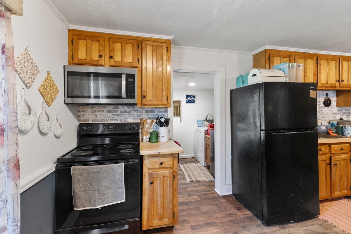 208 Holston Street Narrows VA 24124