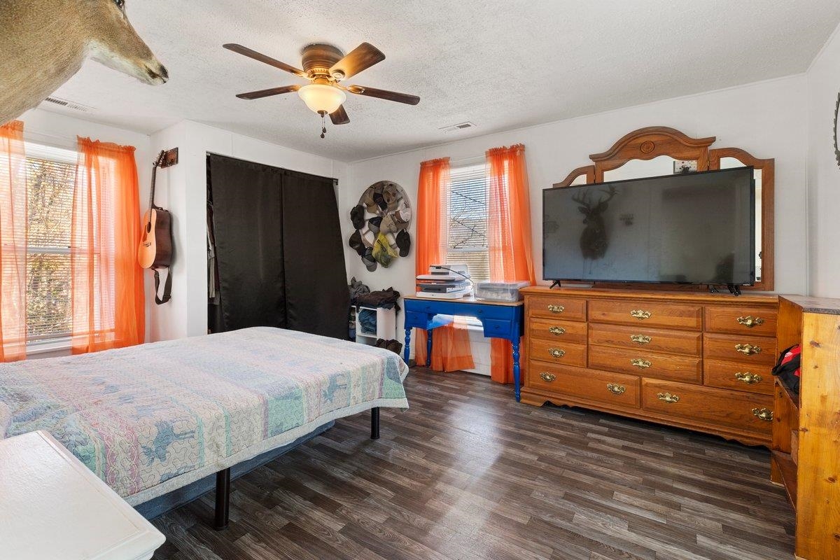 208 Holston Street Narrows VA 24124
