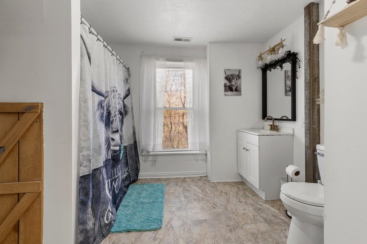 208 Holston Street Narrows VA 24124