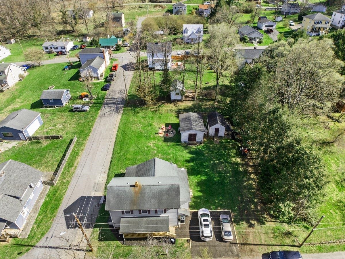 208 Holston Street Narrows VA 24124