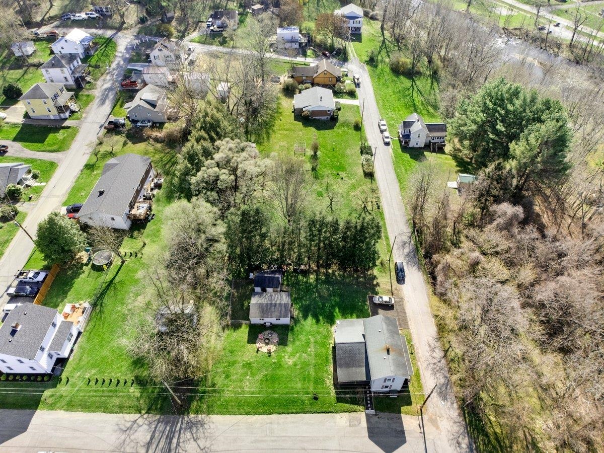 208 Holston Street Narrows VA 24124