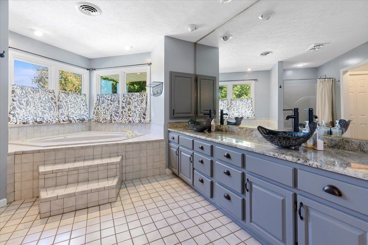4805 Barton Drive Dublin VA 24084
