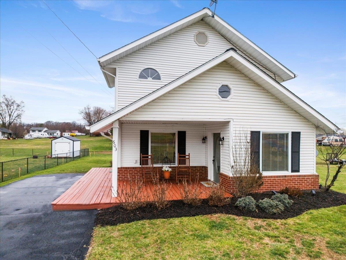 603 W Rock Road Radford VA 24141