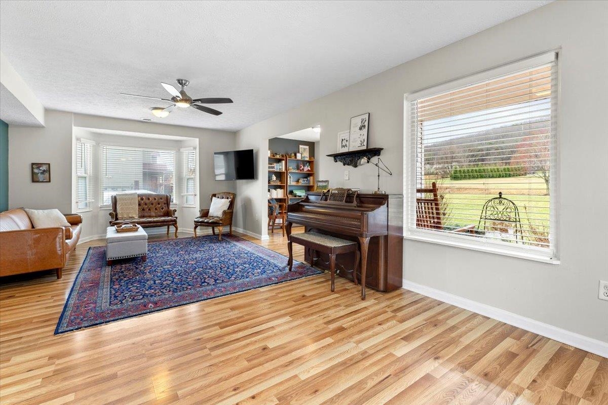 603 W Rock Road Radford VA 24141