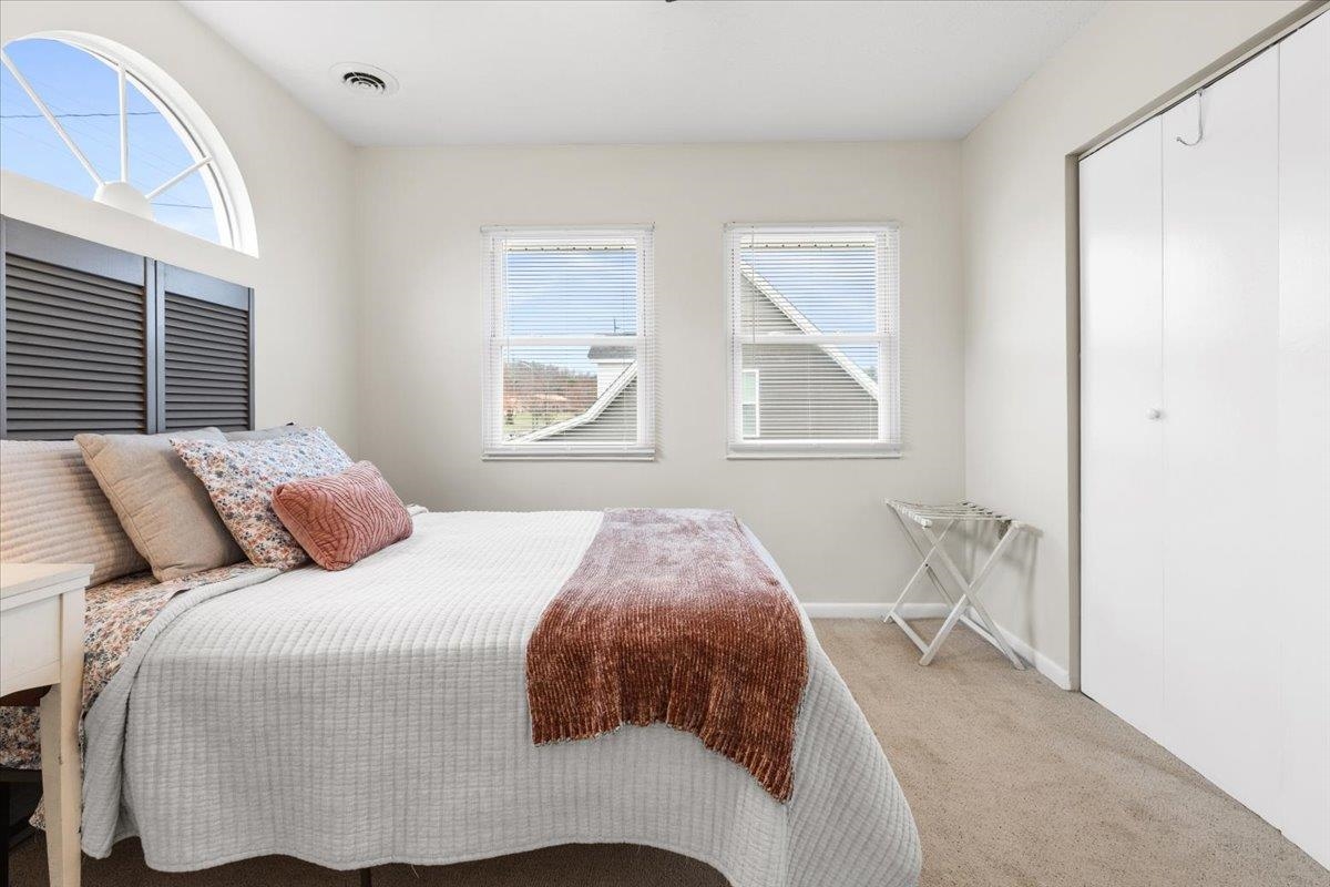 603 W Rock Road Radford VA 24141