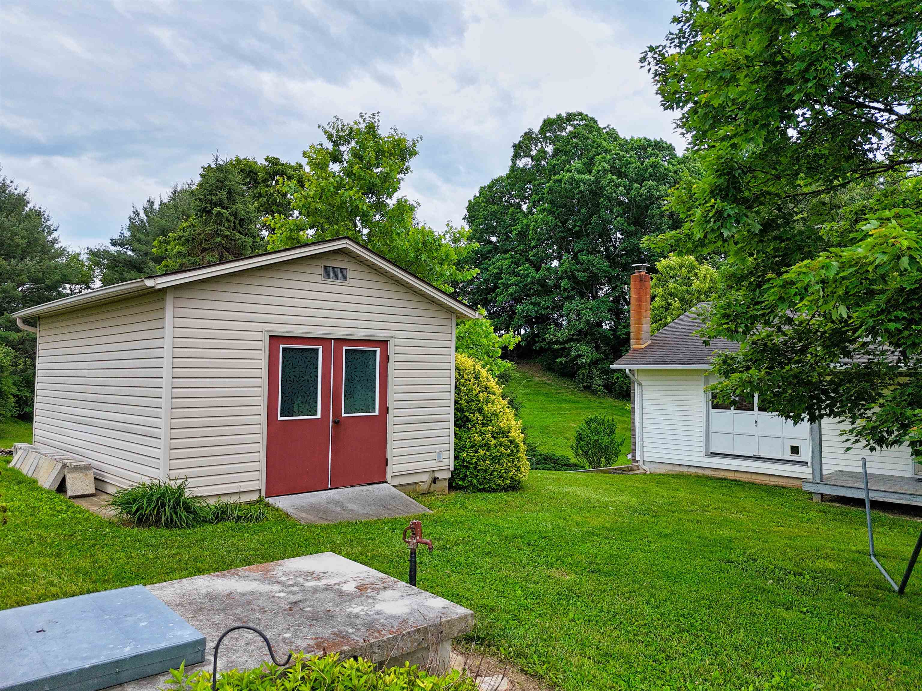 3532 Dairy Road Christiansburg VA 24073