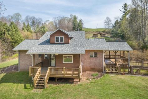 931 Maple Shade Road Laurel Fork VA 24352