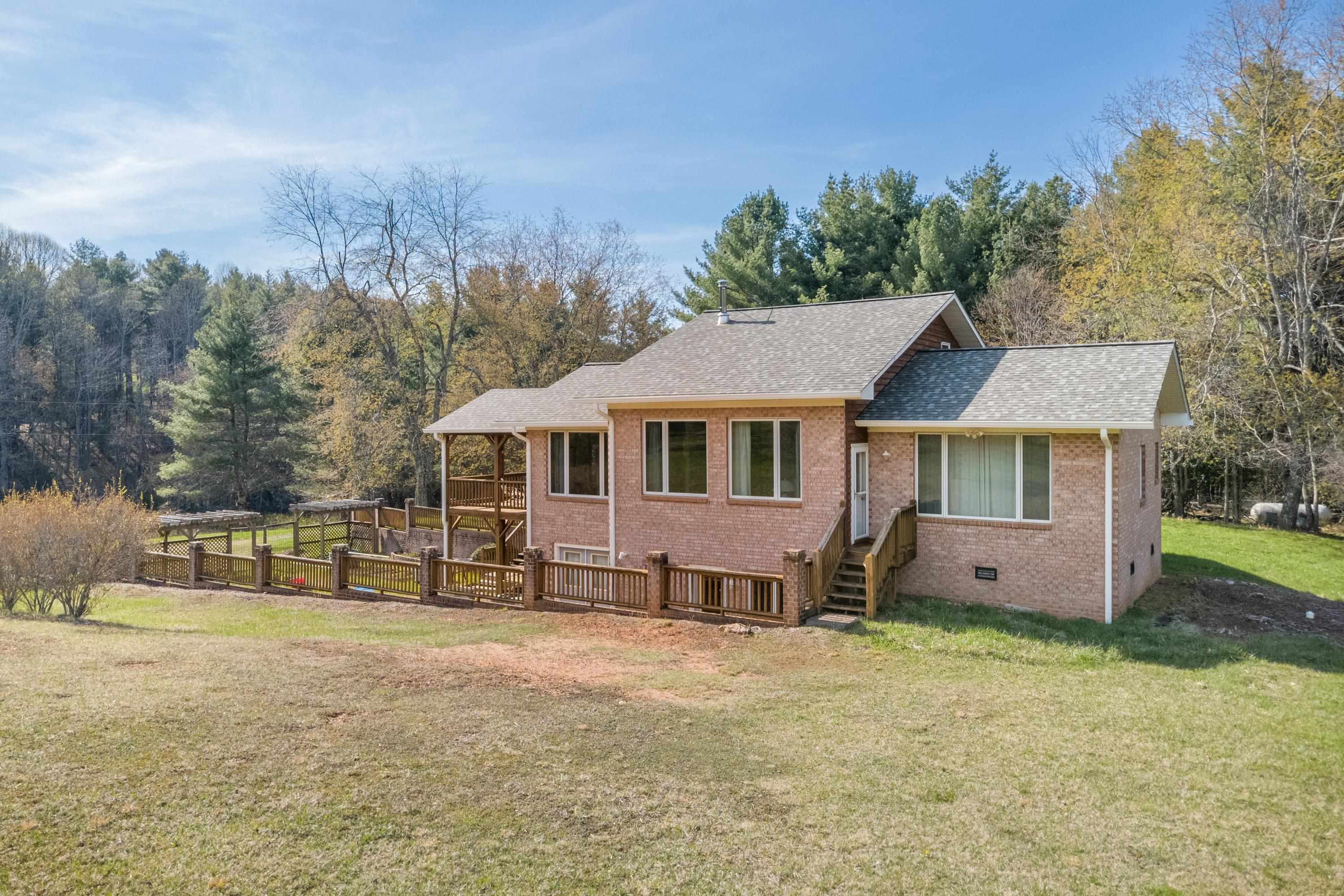 931 Maple Shade Road Laurel Fork VA 24352