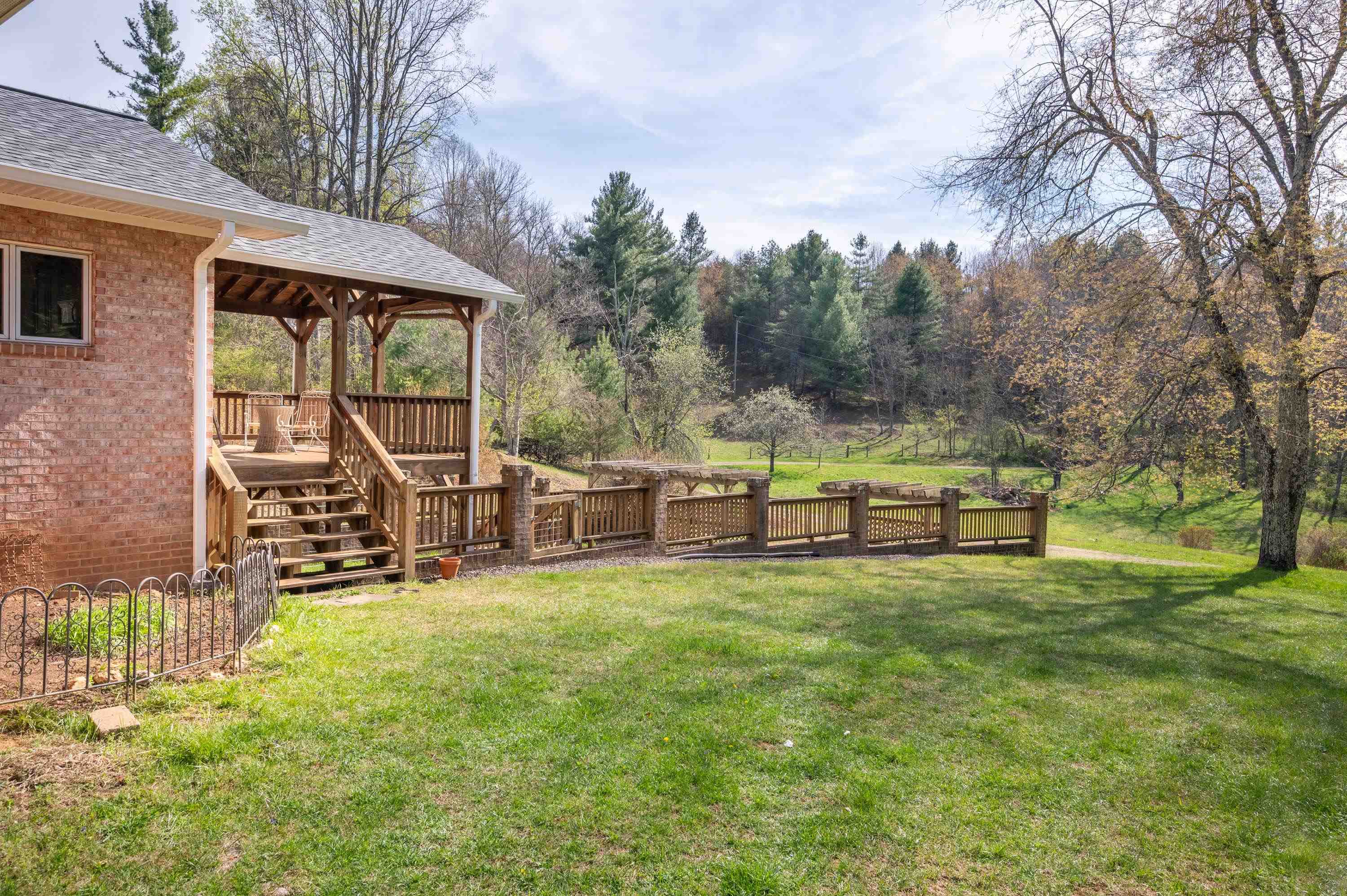 931 Maple Shade Road Laurel Fork VA 24352