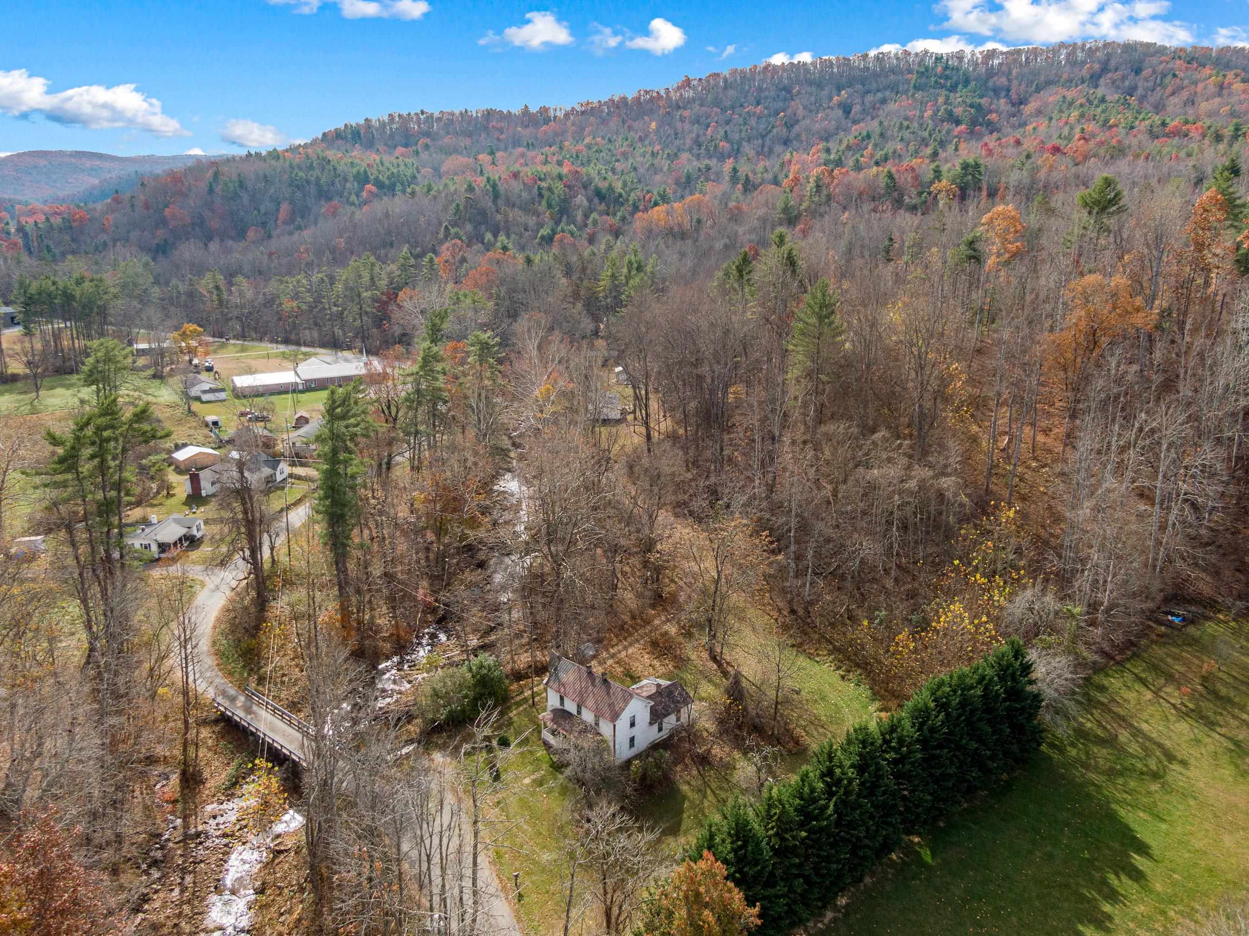 2717 Max Creek Road Hiwassee VA 24347