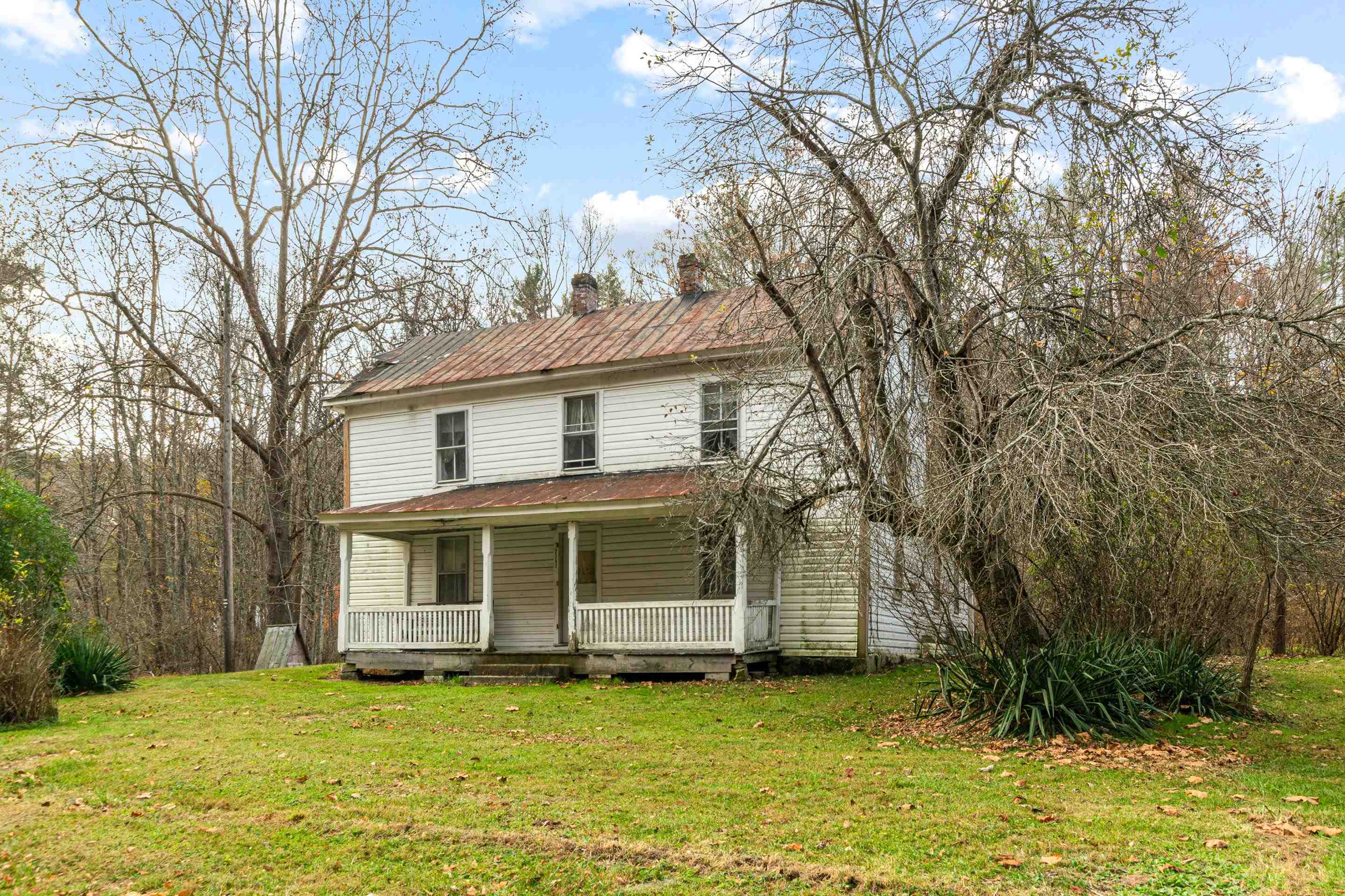 2717 Max Creek Road Hiwassee VA 24347