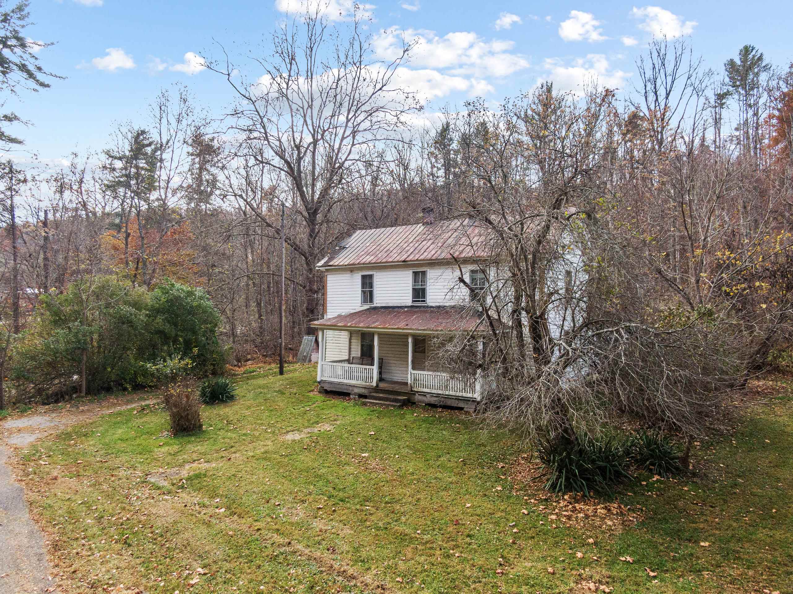 2717 Max Creek Road Hiwassee VA 24347