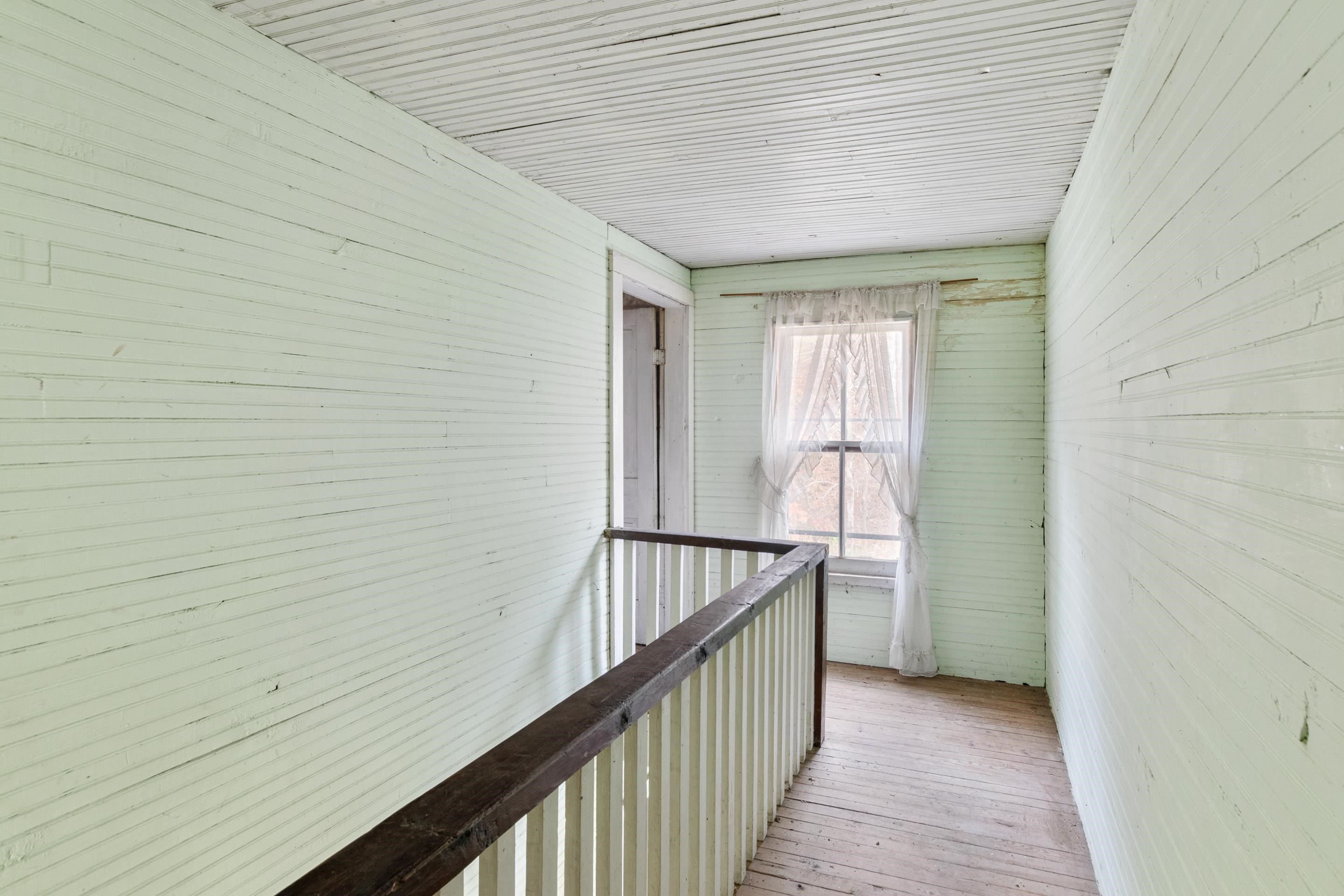 2717 Max Creek Road Hiwassee VA 24347