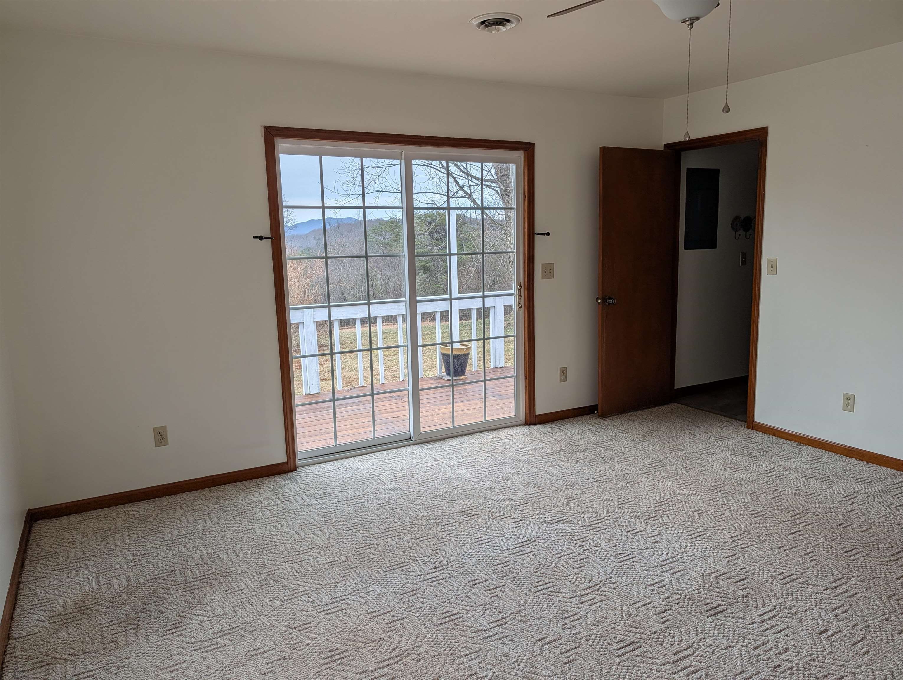 280 Aldershot Lane Barren Springs VA 24313