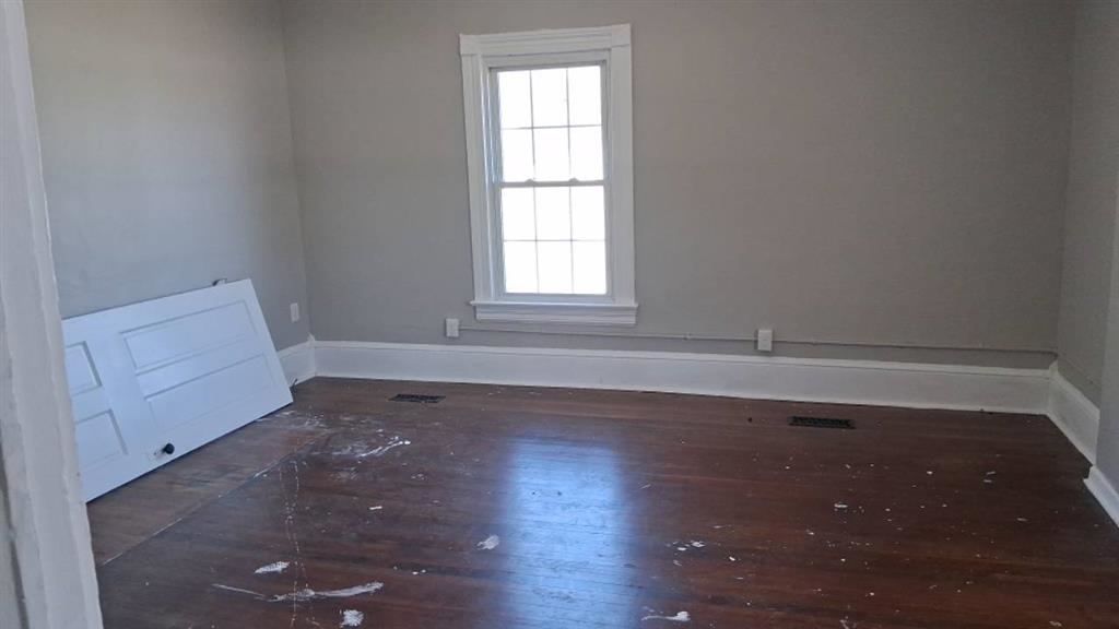 128 Valley Street Pulaski VA 24301