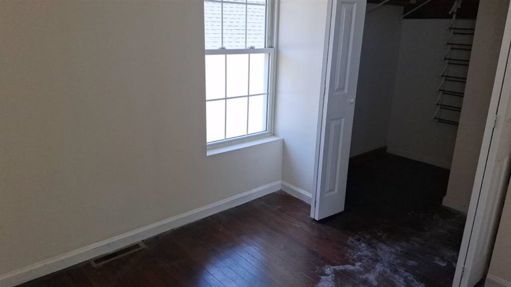 128 Valley Street Pulaski VA 24301
