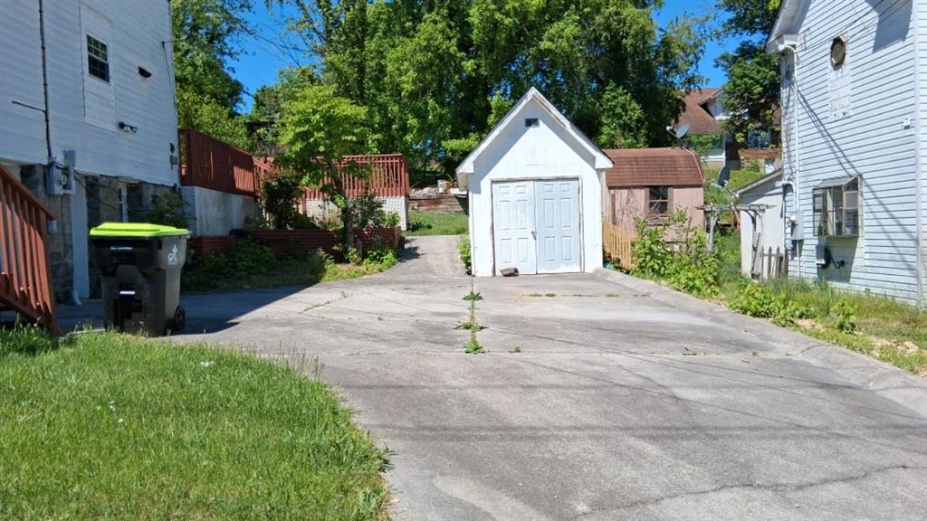 128 Valley Street Pulaski VA 24301