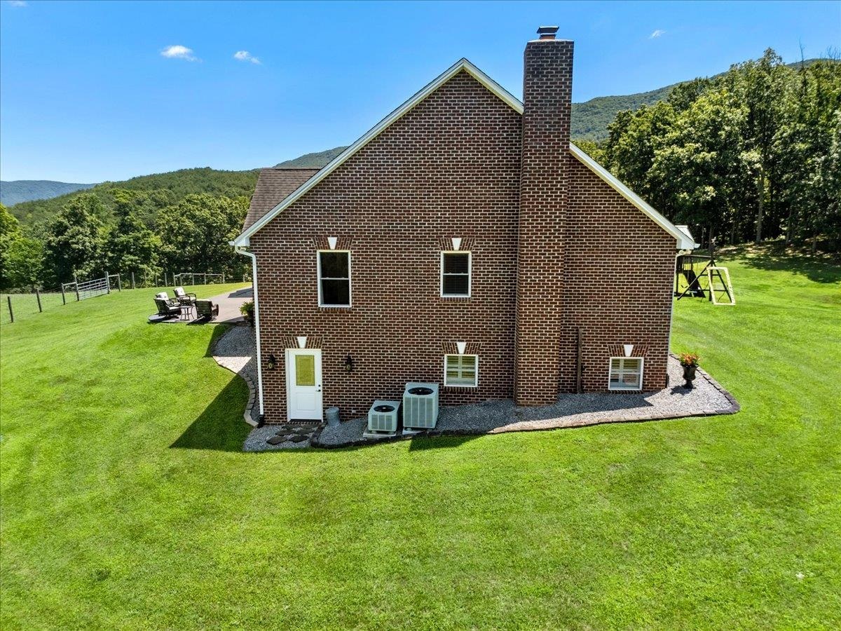 398 Penvir Street Narrows VA 24124