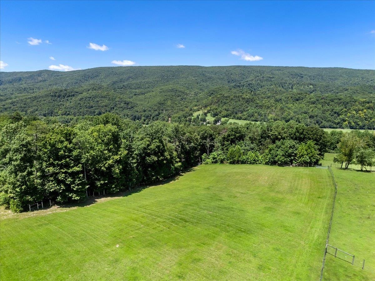 398 Penvir Street Narrows VA 24124