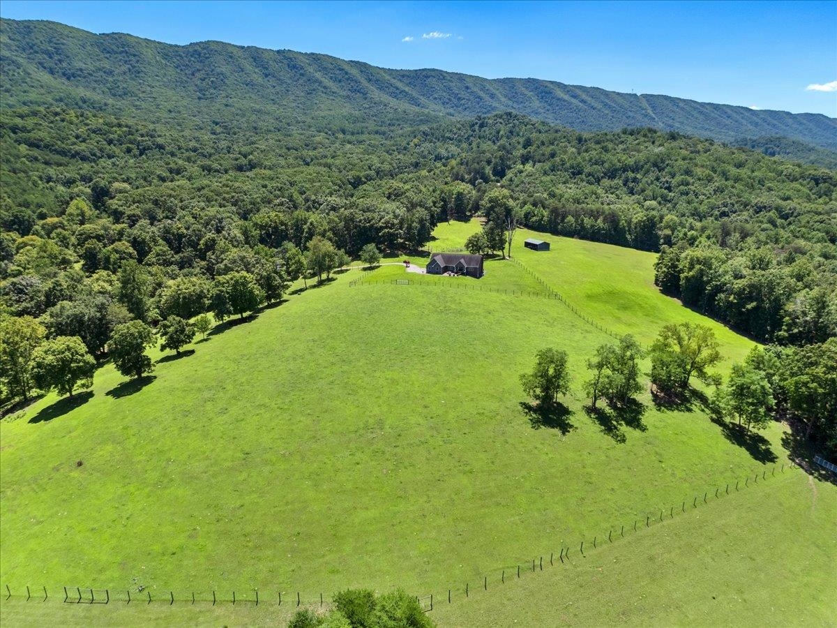 398 Penvir Street Narrows VA 24124