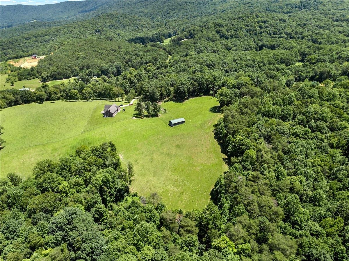 398 Penvir Street Narrows VA 24124
