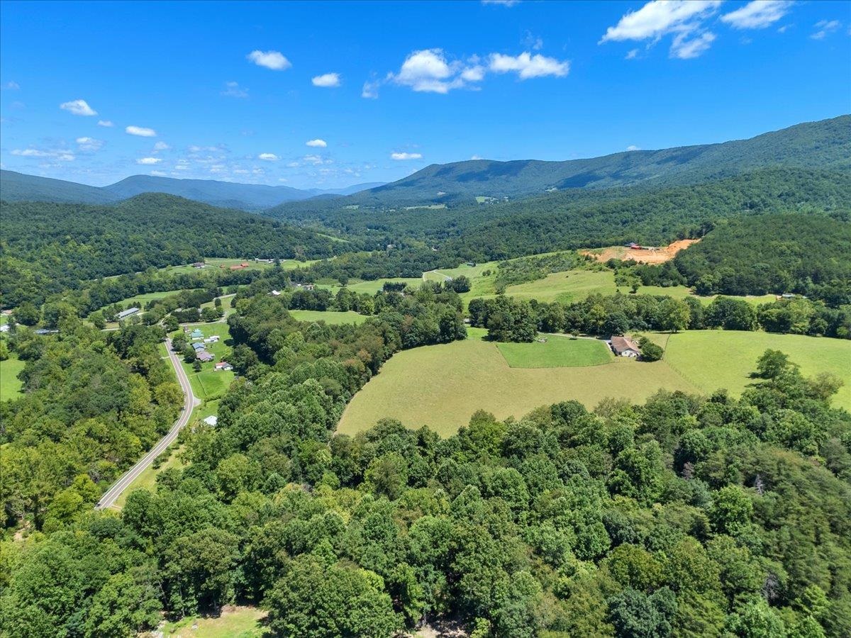 398 Penvir Street Narrows VA 24124