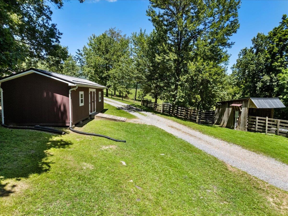 398 Penvir Street Narrows VA 24124