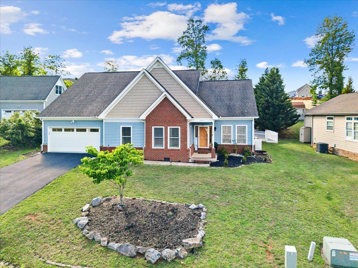 1015 Falor Lane Christiansburg VA 24073