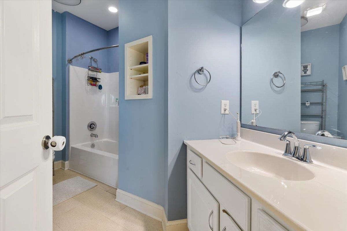 1015 Falor Lane Christiansburg VA 24073