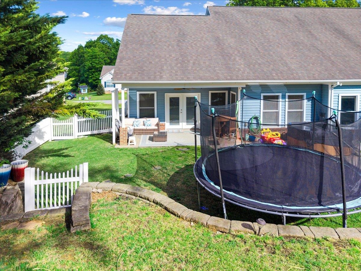 1015 Falor Lane Christiansburg VA 24073